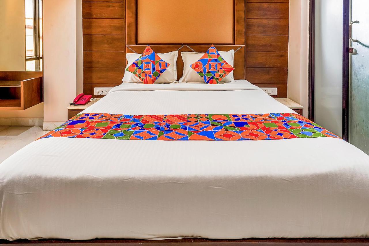 Fabhotel Eros 211 - Nr Sreebhumi Kolkata Bagian luar foto